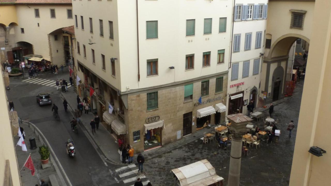 Sottopontevecchio Florence Buitenkant foto